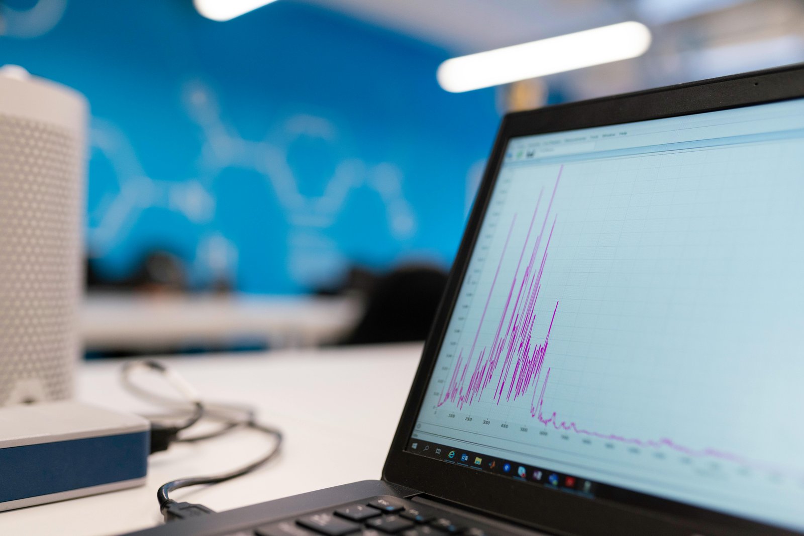 Review compares numerical tools for electroweak phase transition analysis