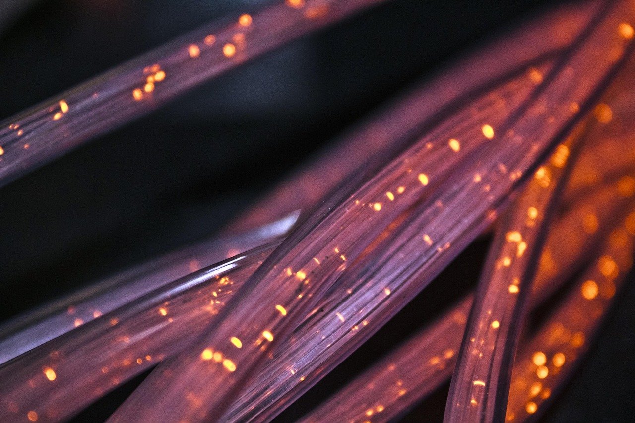 Inner cladding alters predicted TMI threshold in fiber amplifiers