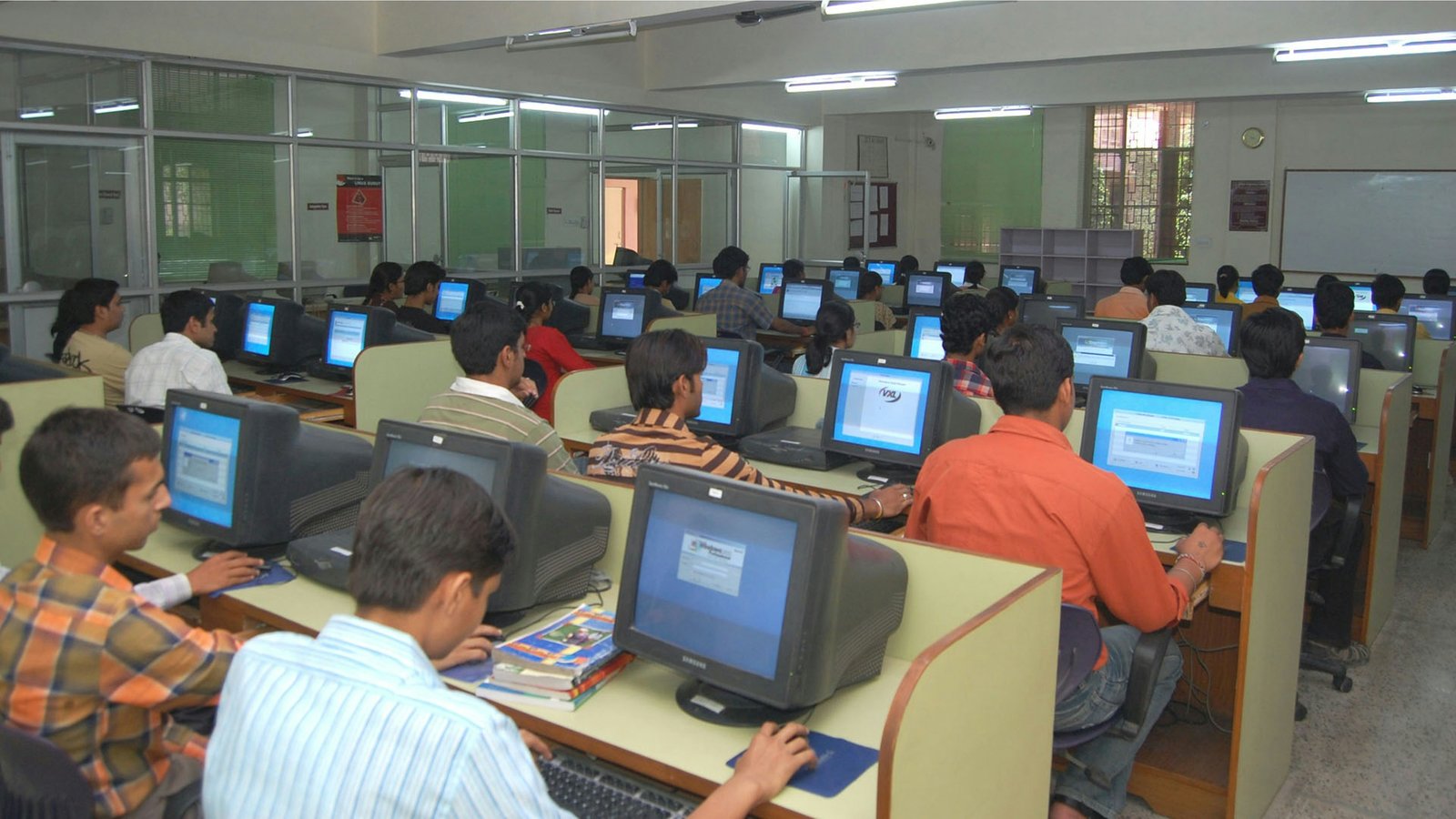 Digital policy strengthening improved student service quality