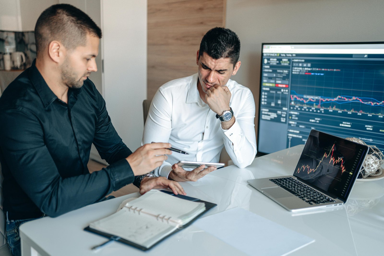 Data management mechanism proposed for software development decisions