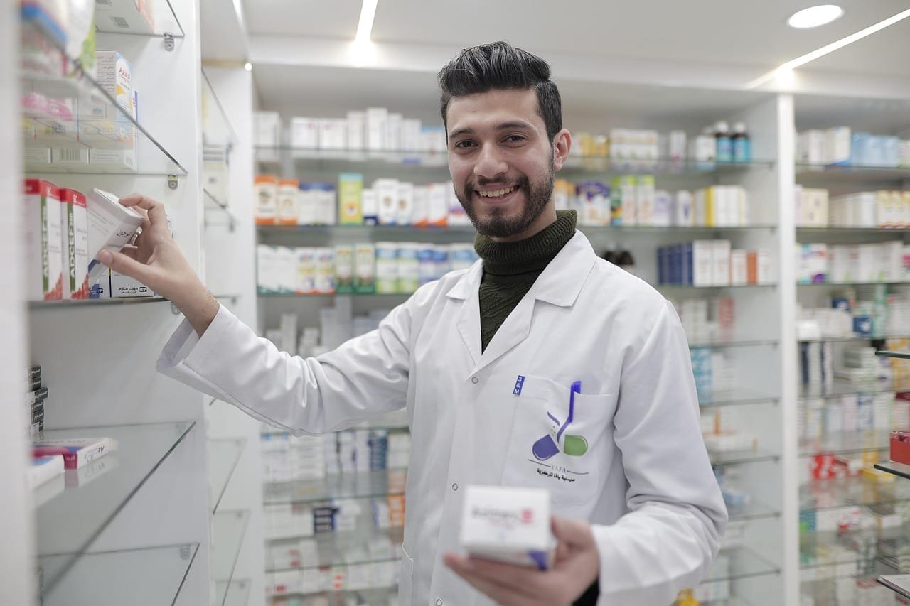 Goma medicine retailers share common professional features