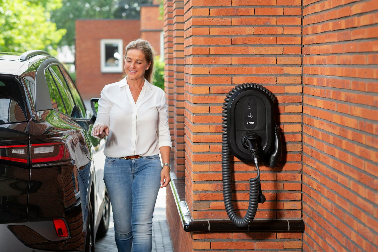 Explainable quantum AI predicted vehicular energy use in smart cities