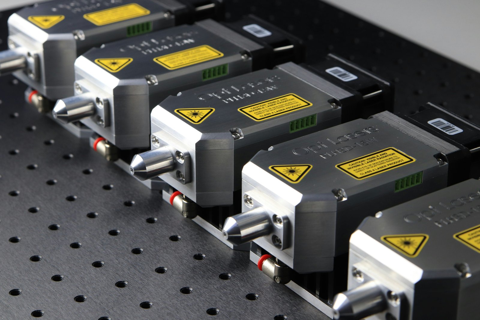 PbPc fiber laser produced stable femtosecond pulses and near-infrared supercontinuum