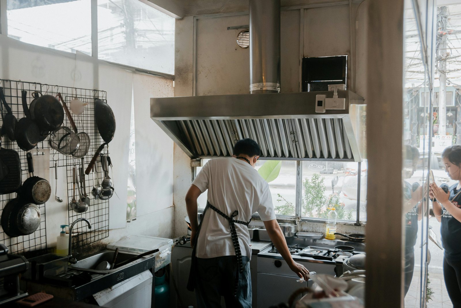 Sustainable occupational health and safety scale developed for food service systems