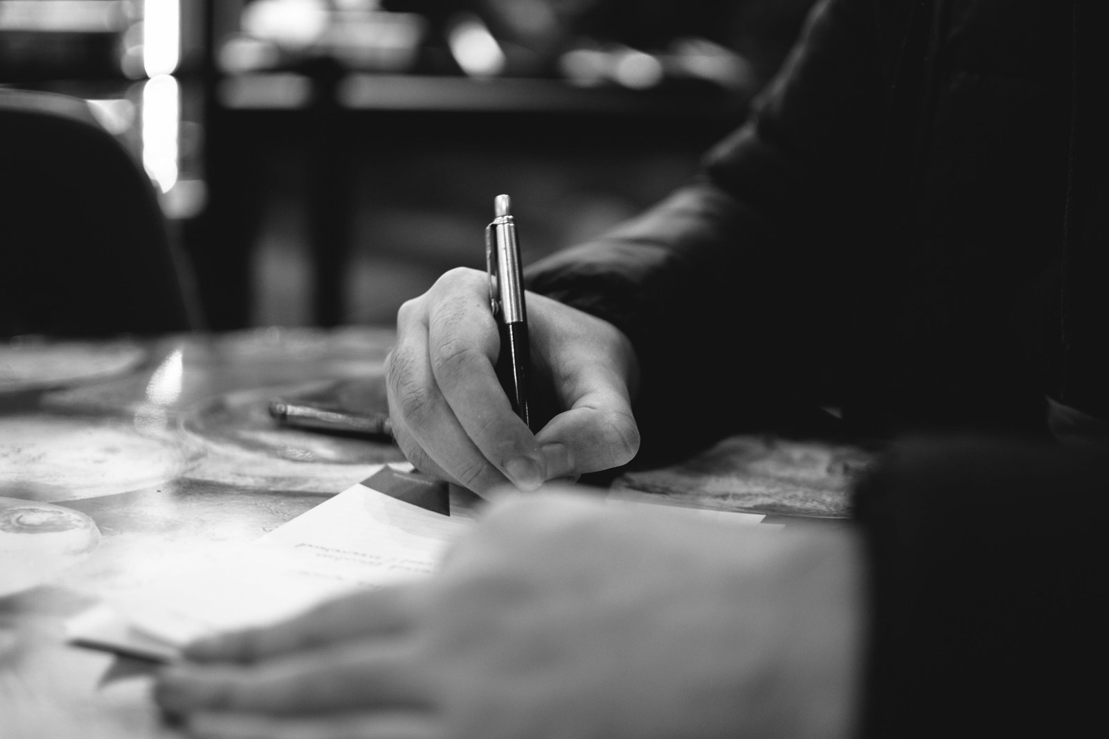 Lexical richness showed a small, non-significant link to essay quality